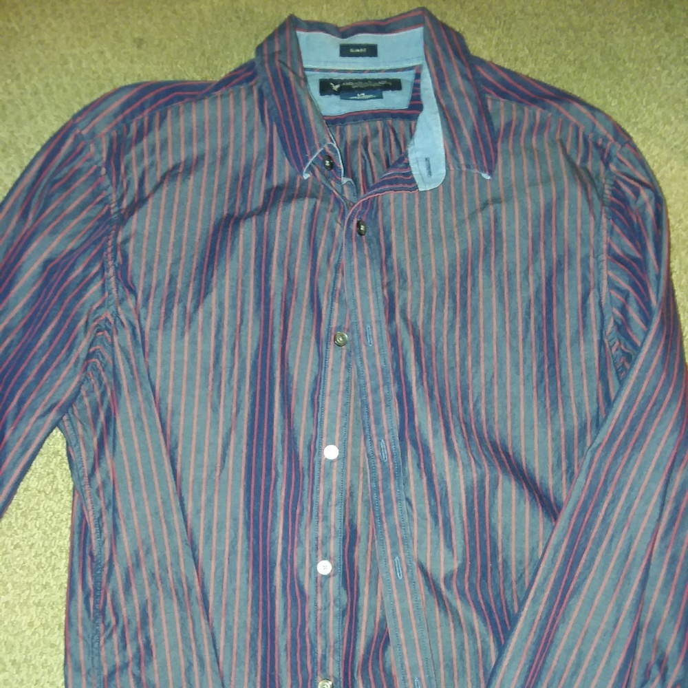 STRIPED BUTTON UP SHIRT